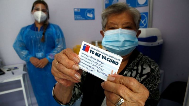 las claves que explican la exitosa campaña de vacunación contra la covid-19 en Chile